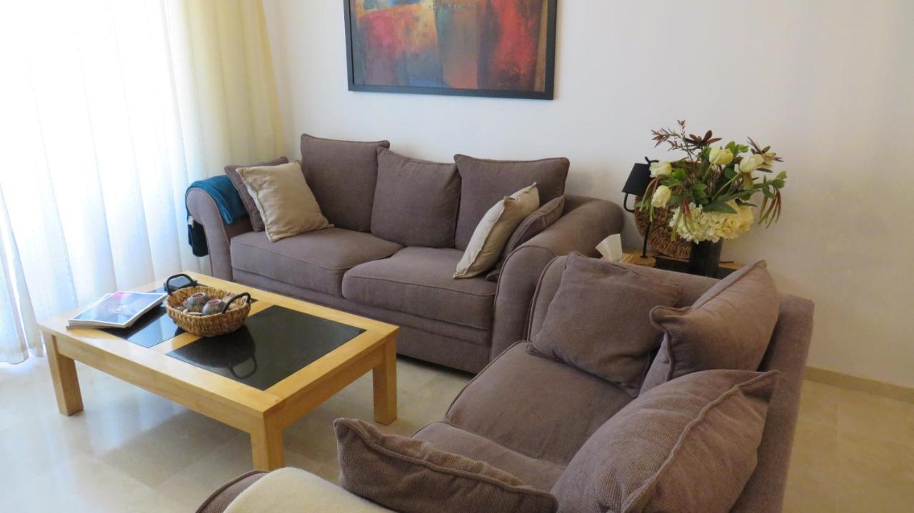 Casares Vacations Apartment Bagian luar foto