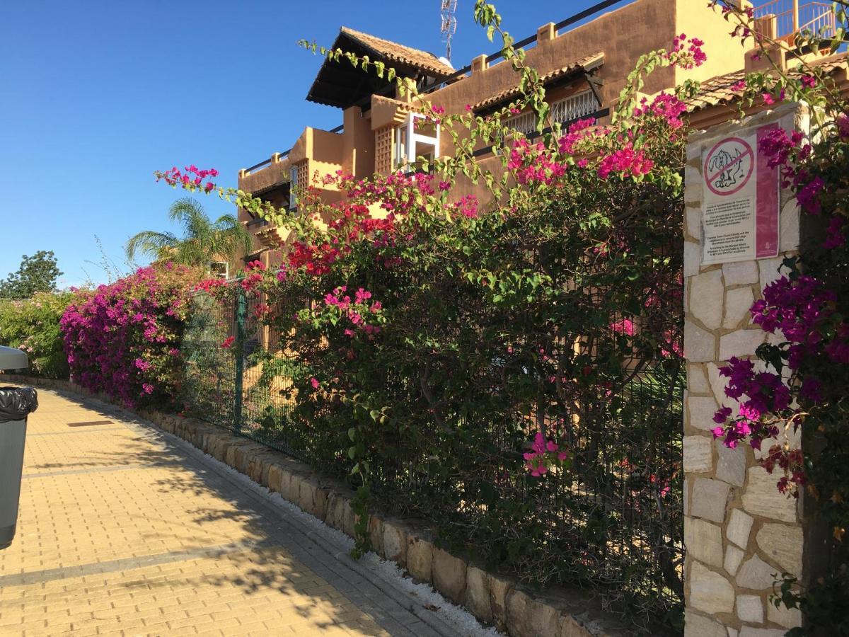 Casares Vacations Apartment Bagian luar foto