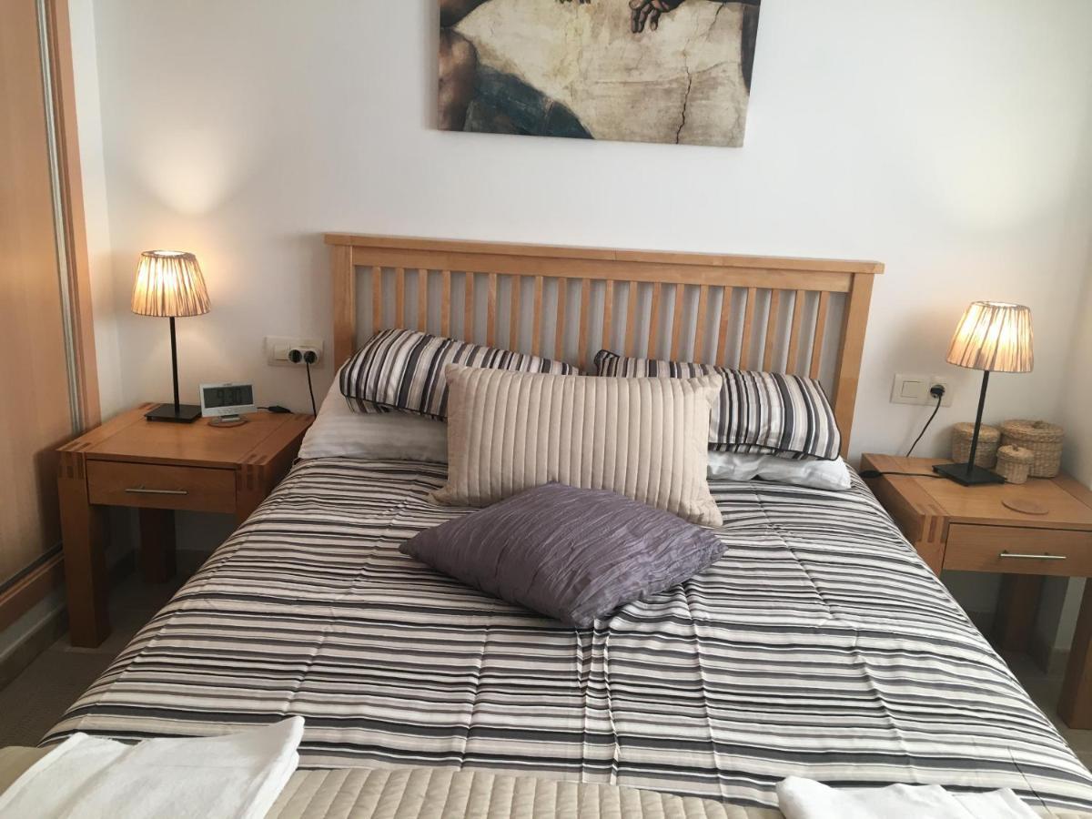 Casares Vacations Apartment Bagian luar foto