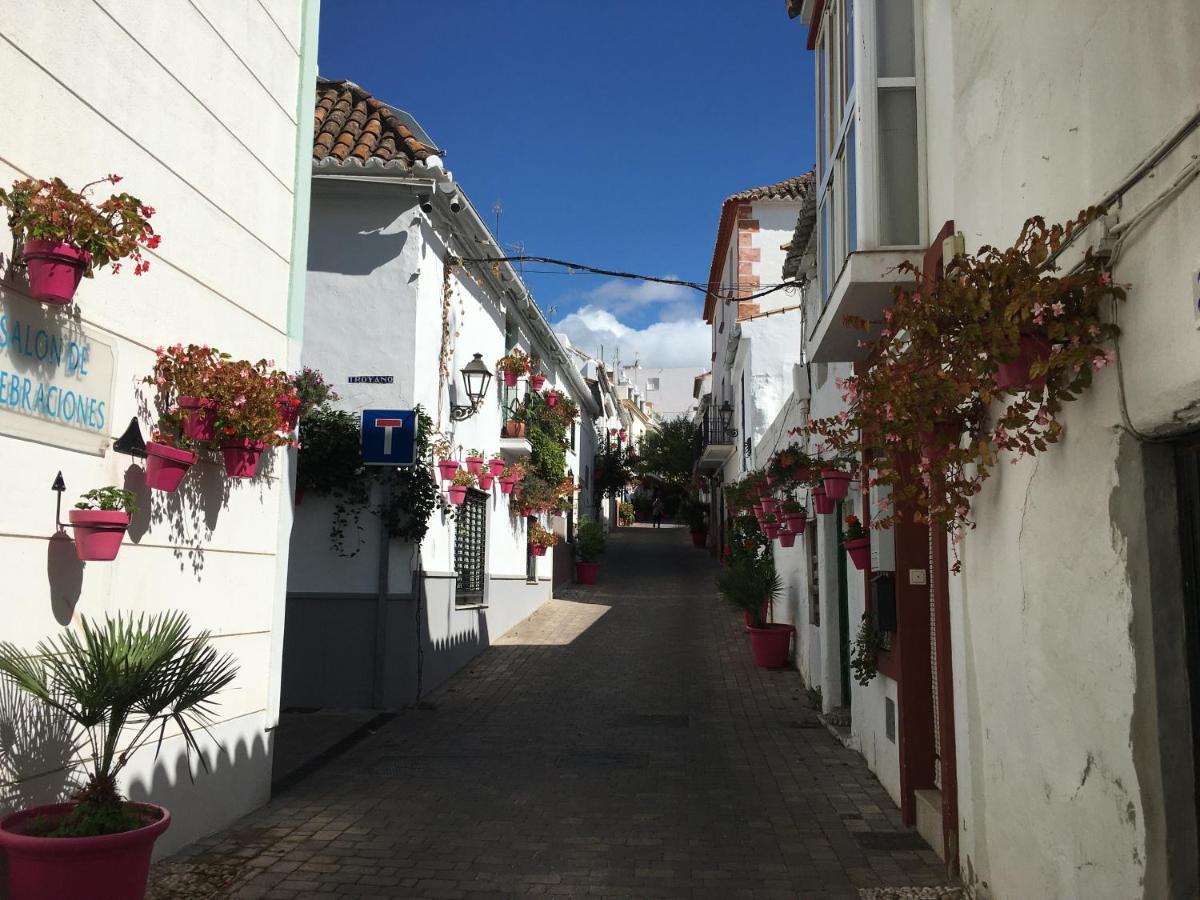 Casares Vacations Apartment Bagian luar foto