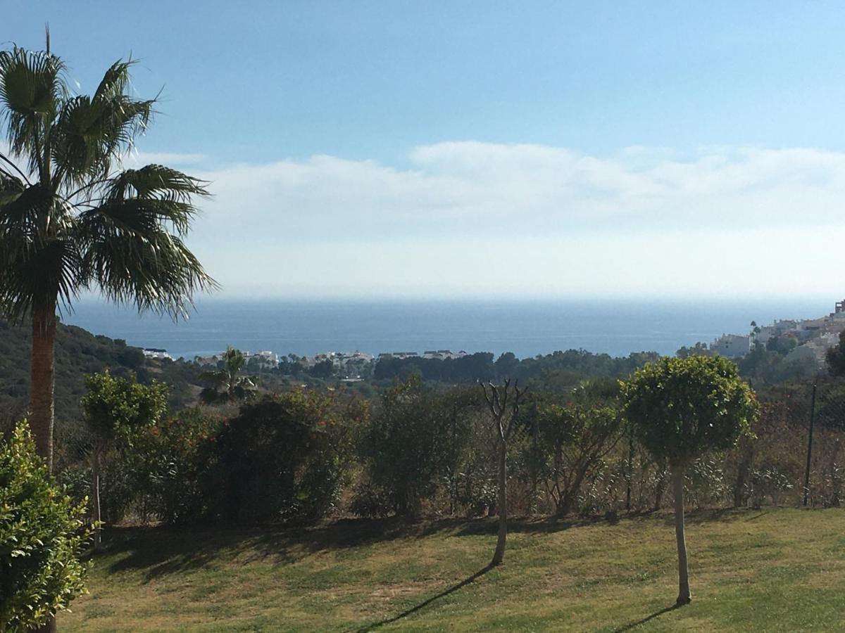 Casares Vacations Apartment Bagian luar foto